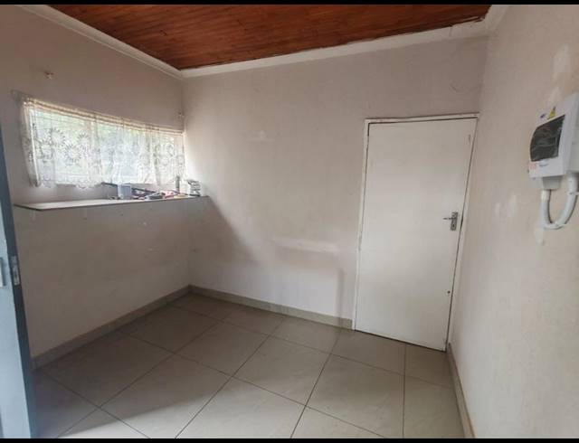 3 BEDROOM HOUSE FOR SALE IN PRETORIA GARDENS